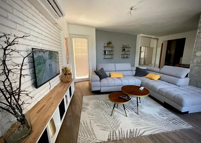 Tres Bel Central, Au Calme Avec Balneo Appartement
