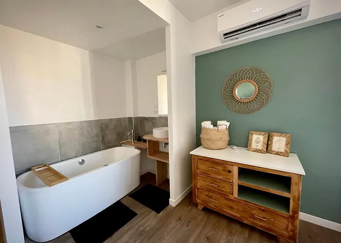 Tres Bel Central, Au Calme Avec Balneo Apartamento Perpinhã